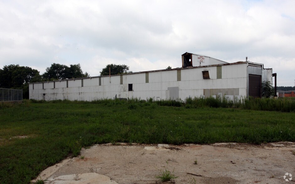 More Photos Of 101 W Huston St, Circleville Warehouse For Sale