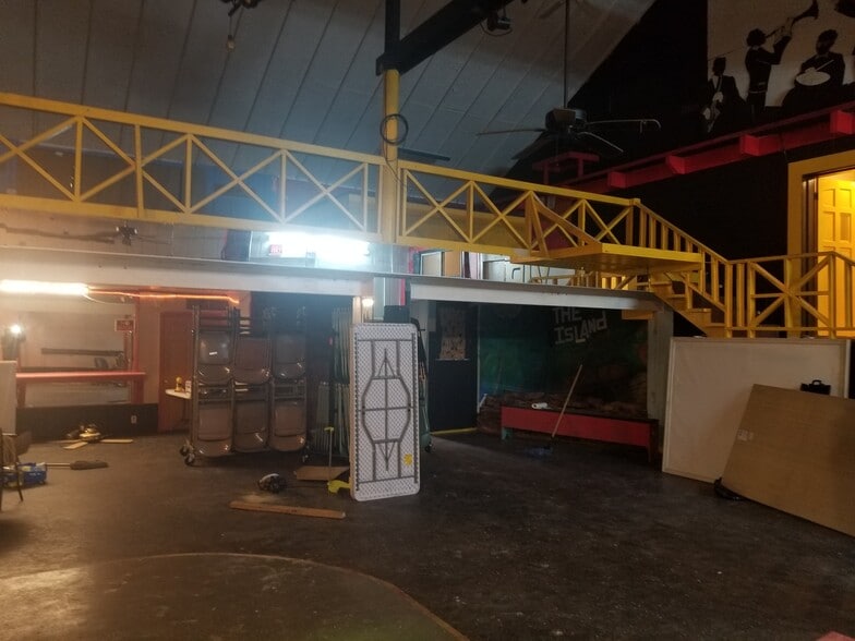 More Photos Of 215 Tallassee Rd, Athens Auto Repair For Lease