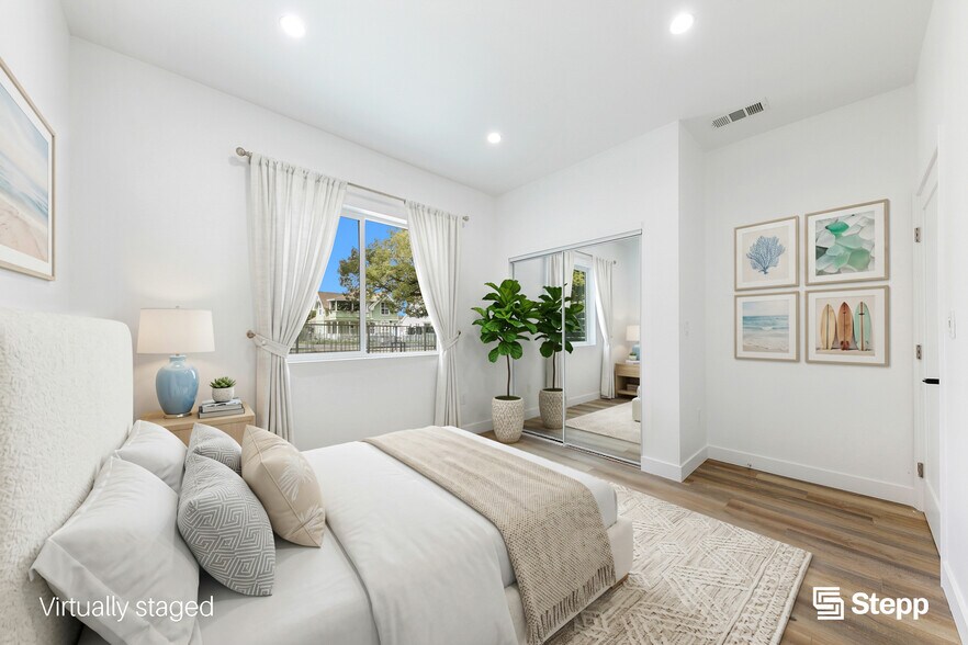 More Photos Of 1023 E 28th St, Los Angeles Apartments For Sale
