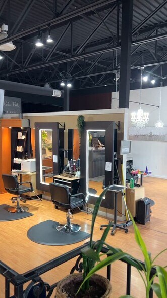 Primary Photo Of 7 Lafayette Rd, North Hampton Unknown For Lease