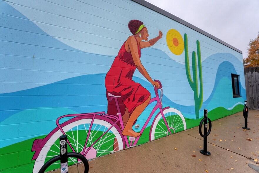 More Photos Of 557 North St, Madison Warehouse For Lease