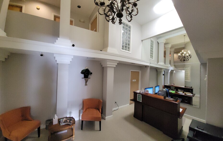 More Photos Of 433 Harrison Ave, Panama City Office For Lease