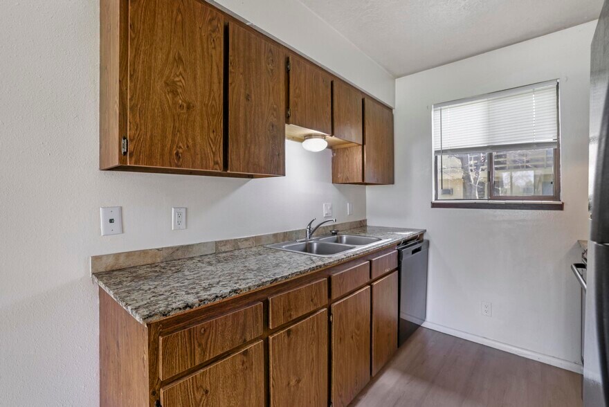 More Photos Of 147 Robbins Ave, Twin Falls Apartments For Sale