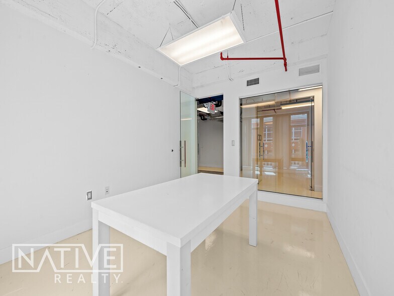 More Photos Of 14 NE 1st Ave, Miami Office For Sale