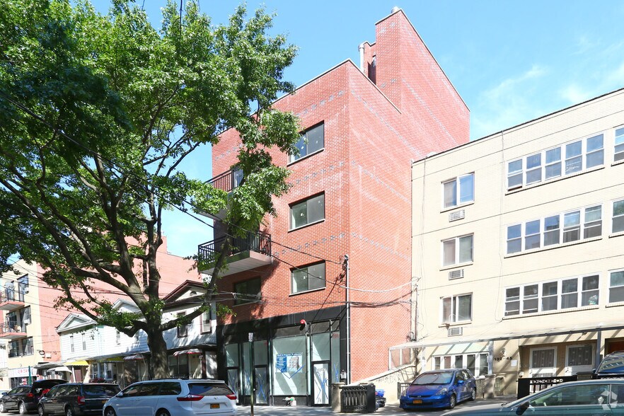 More Photos Of 132-43 41st Ave, Flushing Apartments For Sale