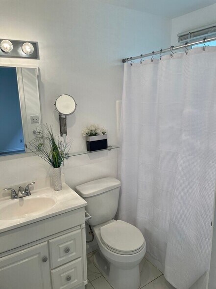 More Photos Of 1453 S Westgate Ave, Los Angeles Apartments For Sale