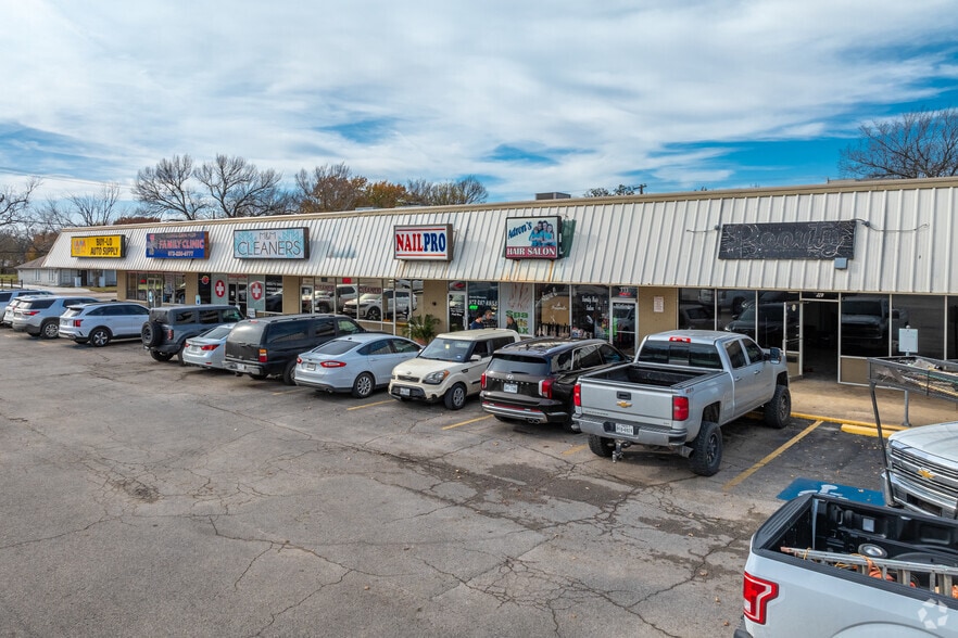 More Photos Of 125 Hall Rd, Seagoville Unknown For Lease