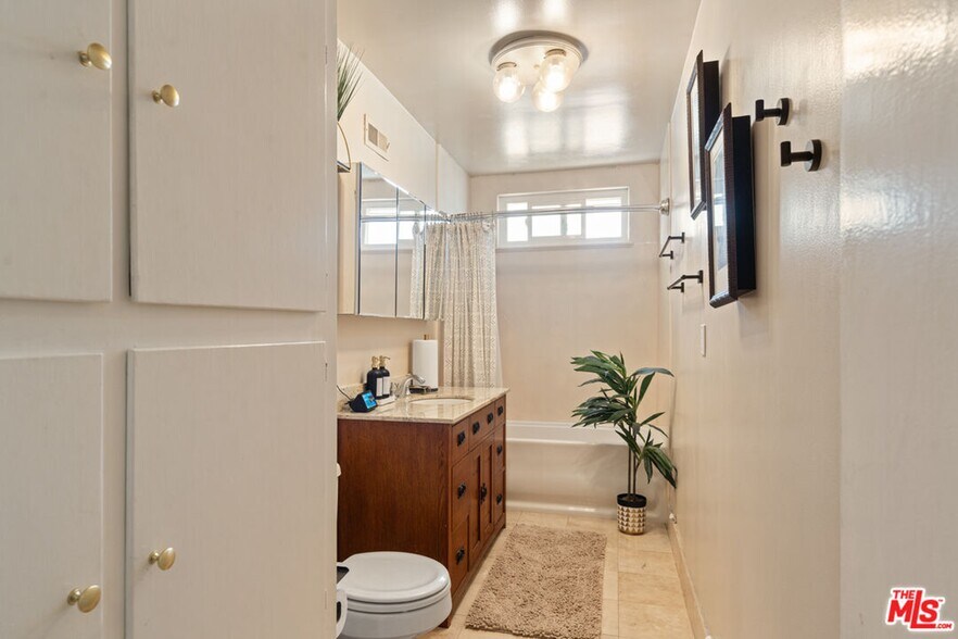 More Photos Of 5044 W Slauson Ave, Los Angeles Apartments For Sale