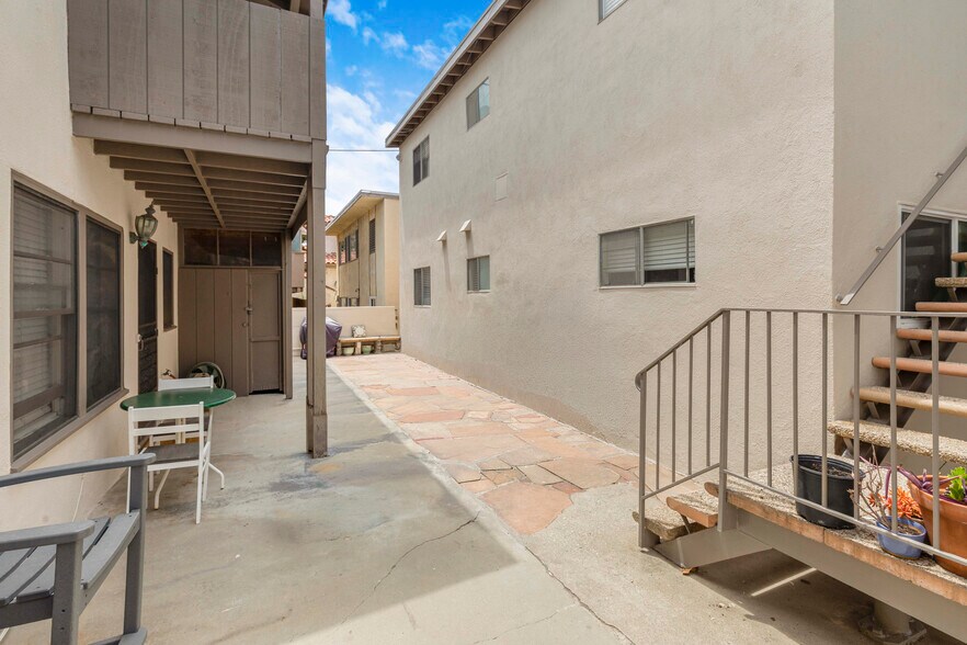 More Photos Of 1500 Manhattan Ave, Hermosa Beach Multifamily For Sale