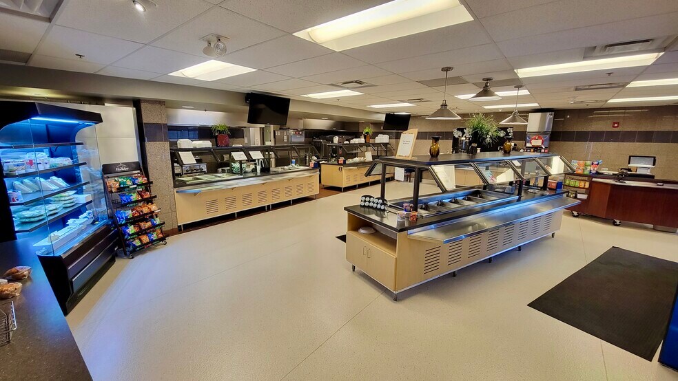 More Photos Of 900 42nd St S, Fargo Office For Sale