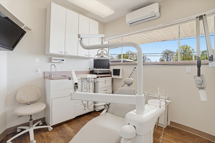 More Photos Of 444 E Boston Post Rd, Mamaroneck Medical For Lease