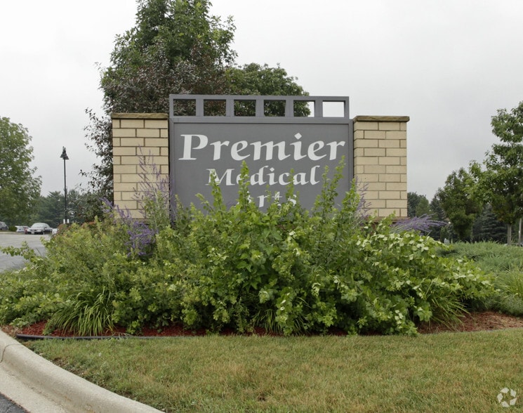 More Photos Of 12555 W National Ave, New Berlin Medical For Lease