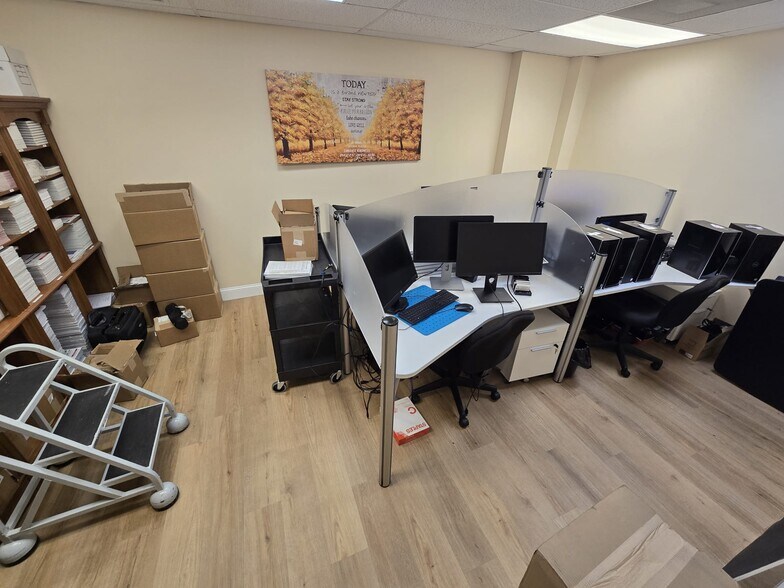 More Photos Of 7777 N University Dr, Tamarac Medical For Sale