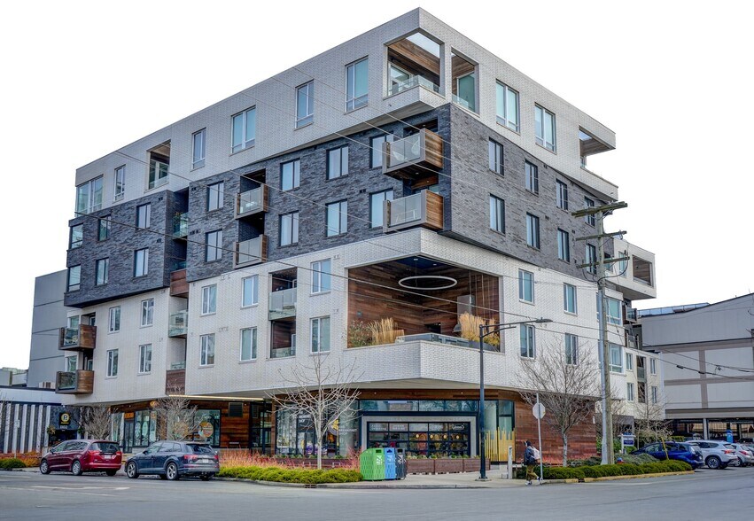 More Photos Of 1101-1109 Fort St, Victoria Apartments For Lease