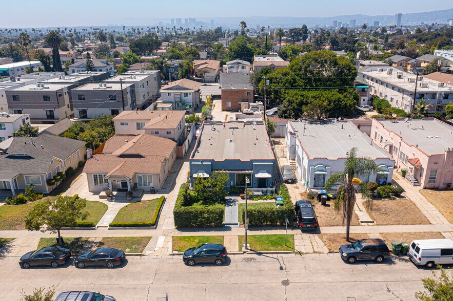 More Photos Of 2211 S Bronson Ave, Los Angeles Apartments For Sale