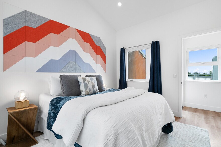 More Photos Of 202 Panetta Ave, Santa Cruz Flex For Sale