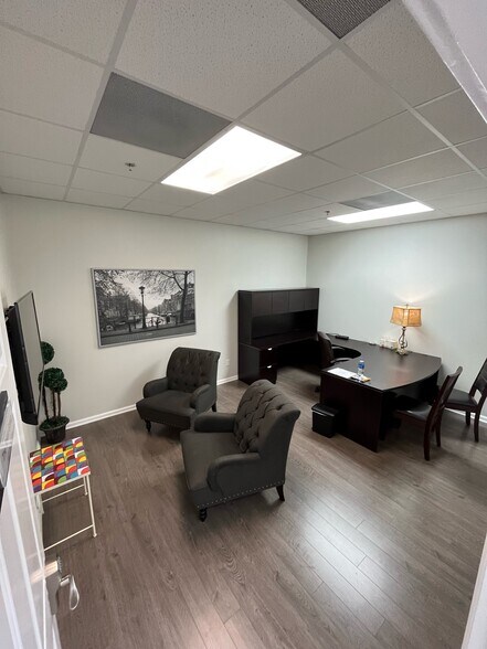 More Photos Of 701 Market St, Saint Augustine Loft Creative Space For Sale