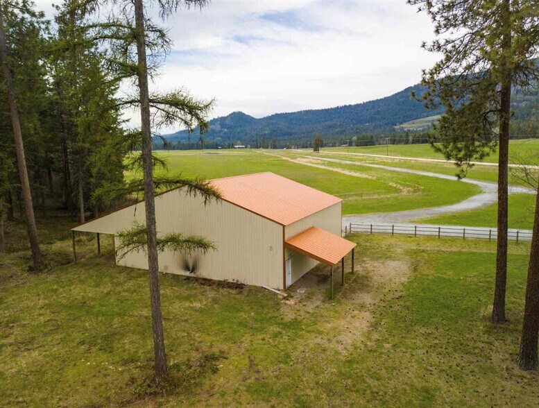 More Photos Of 3378 Northport Flat Creek Rd, Kettle Falls Specialty For Sale