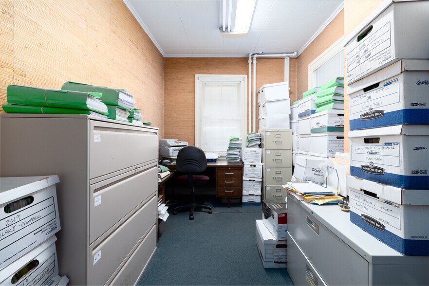 More Photos Of 59 Central Ave, Waterbury Office For Sale