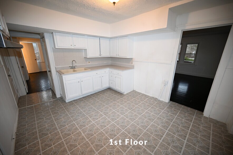 More Photos Of 7635 Annapolis Woods Rd, Welcome Land For Sale