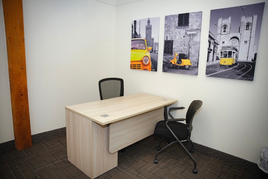 More Photos Of 72 Victoria St S, Kitchener Coworking Space