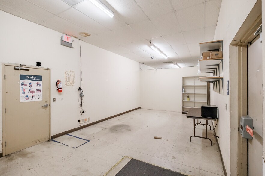 More Photos Of 2248 Santiam Hwy SE, Albany Freestanding For Lease