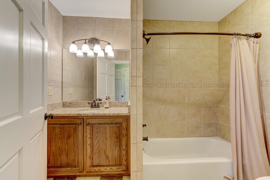 More Photos Of 178 Slaydon Rd, Eden Specialty For Sale