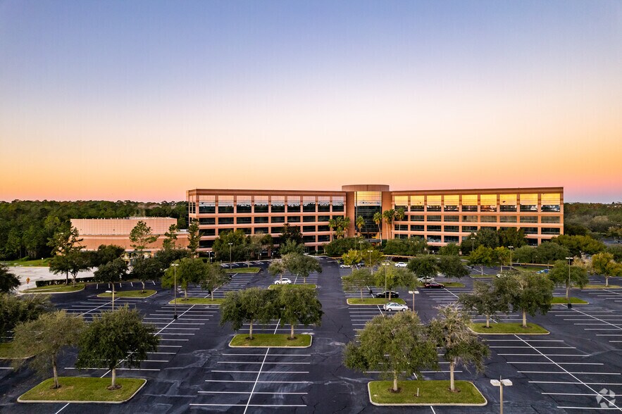 More Photos Of 2300 Discovery Dr, Orlando Office For Lease