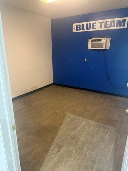 More Photos Of 2710 N Parkland Blvd, Ogden Warehouse For Lease