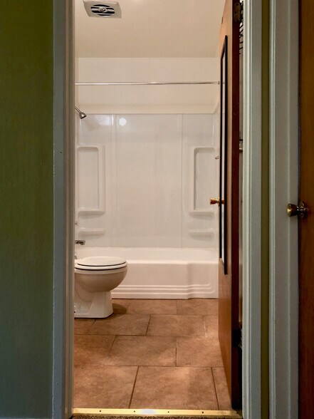 More Photos Of 2180 Ashby Ave, Berkeley Apartments For Sale