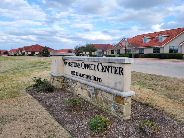 More Photos Of 4502 Riverstone Blvd, Missouri City Medical For Lease