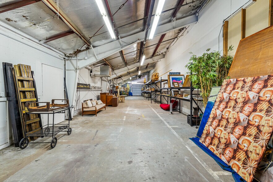 More Photos Of 4775-4779 E Ramon Rd, Palm Springs Warehouse For Sale