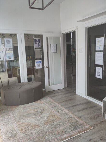 More Photos Of 6655 Arapahoe Rd, Boulder Warehouse For Lease