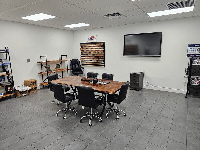 More Photos Of 1313 S Killian Dr, Lake Park Manufacturing For Lease