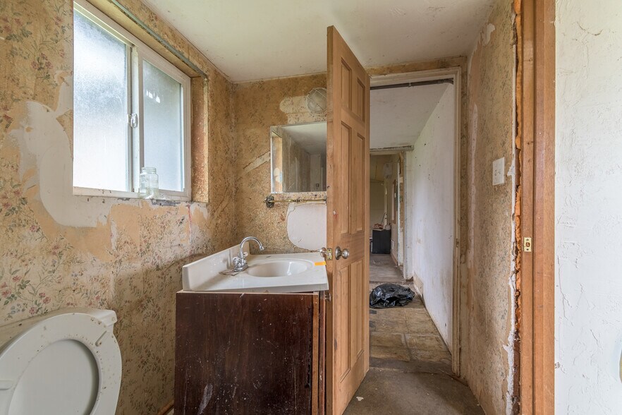 More Photos Of 478 E 32nd Ave, Eugene Apartments For Sale