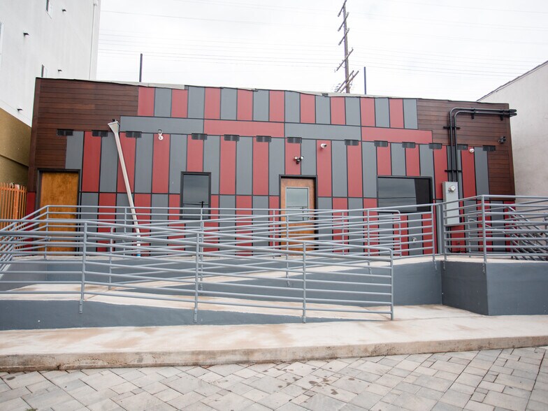 More Photos Of 2909 E 1st St, Los Angeles Office For Sale