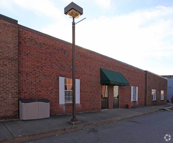 More Photos Of 1217-1219 Ohio Ave, Dunbar Office For Lease