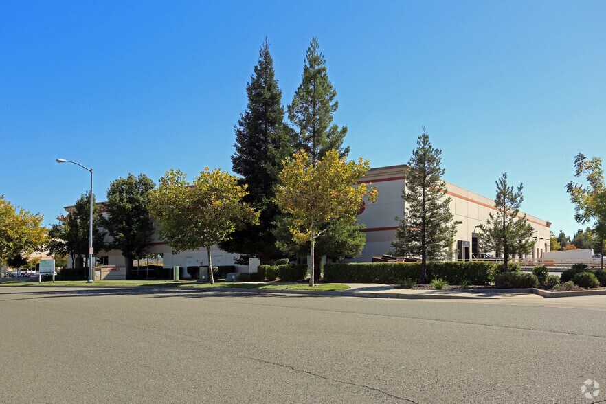 More Photos Of 1010 Winding Creek Rd, Roseville Warehouse For Lease