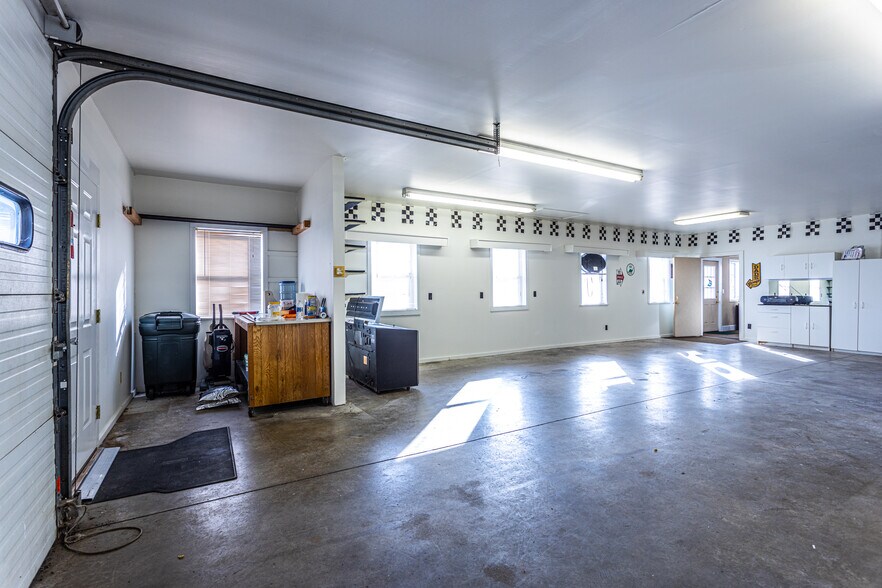 More Photos Of , Delphi Unknown For Sale