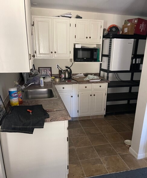 More Photos Of 7 Boardwalk, Sparta Restaurant For Sale