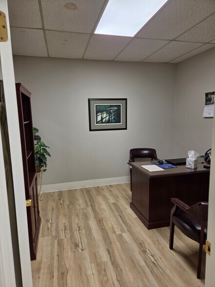 More Photos Of 14 Cedar Swamp Rd, Smithfield Medical For Lease