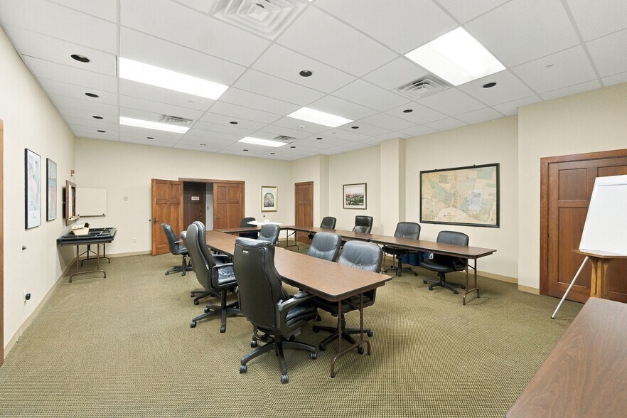 More Photos Of 1354 N Laura St, Jacksonville Office For Sale