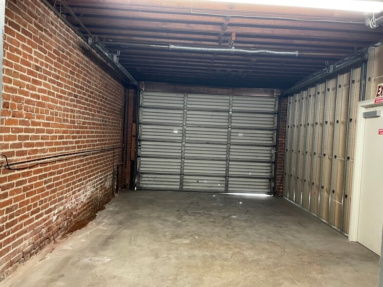 More Photos Of 306 S Myrtle Ave, Monrovia Storefront For Lease