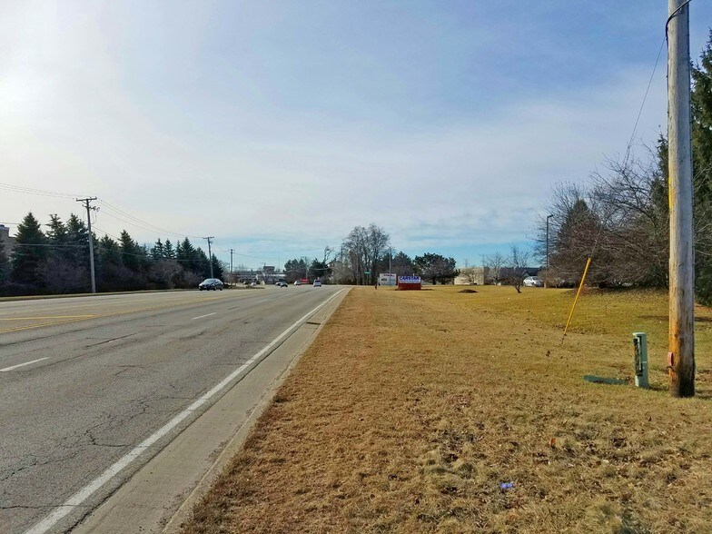 More Photos Of 900 S Butterfield Rd, Mundelein Land For Sale