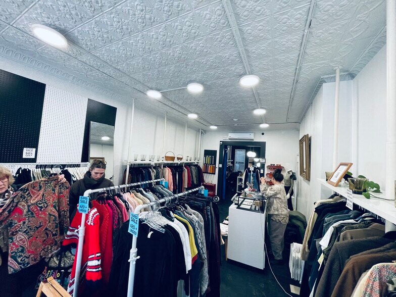 More Photos Of 129 Bedford Ave, Brooklyn Storefront Retail Residential For Lease