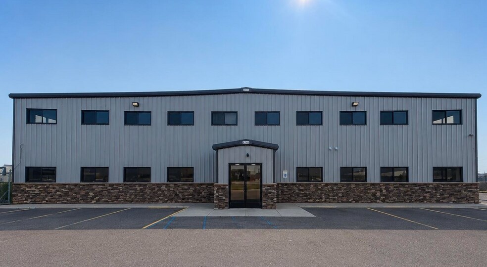 Primary Photo Of 517 Well St, Williston Warehouse For Sale
