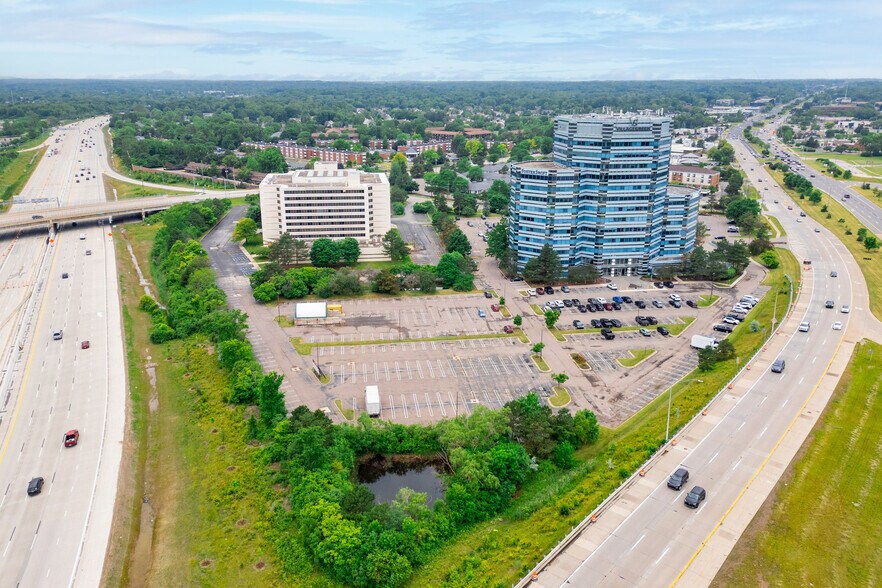 More Photos Of 28100 Franklin Rd, Southfield Hotel For Sale
