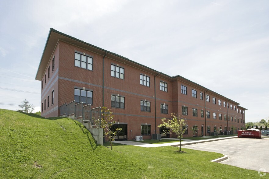 More Photos Of 13011 W Highway 42, Prospect Office Residential For Lease