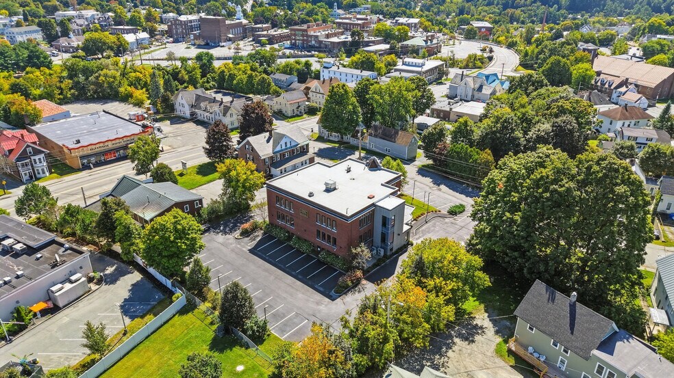 More Photos Of 11 Eldridge St, Lebanon Office For Lease