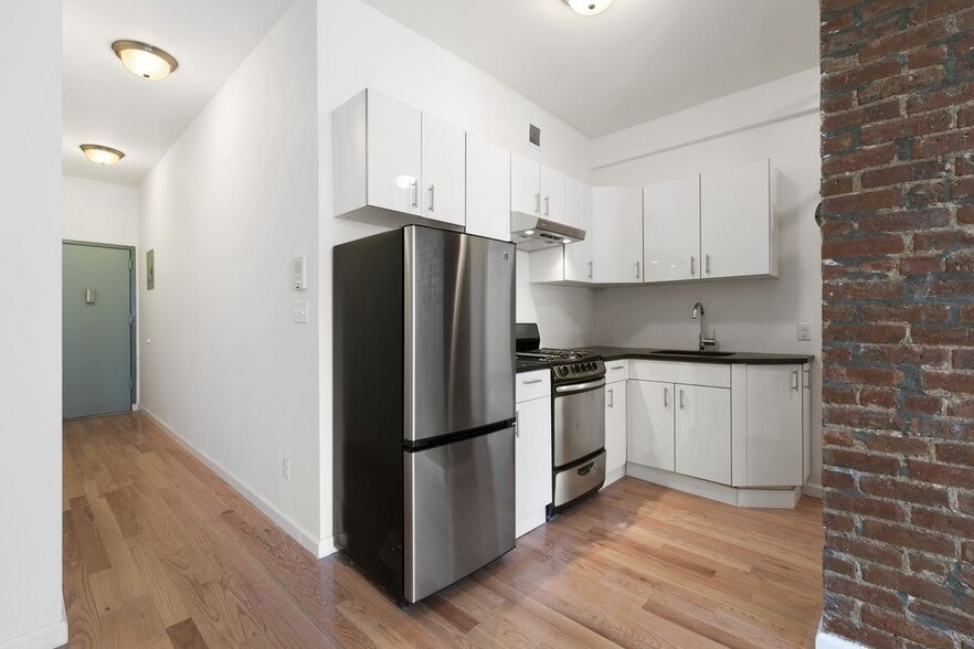 More Photos Of 343 E 66th St, New York Apartments For Sale